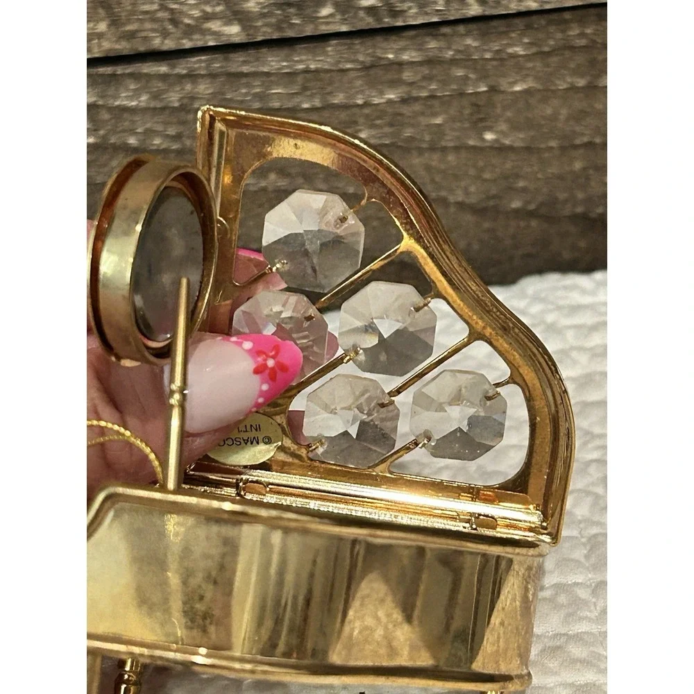 Vintage 24K Gold Plate Austrian Crystal Grand‎ Piano Figure Mascot W/clock